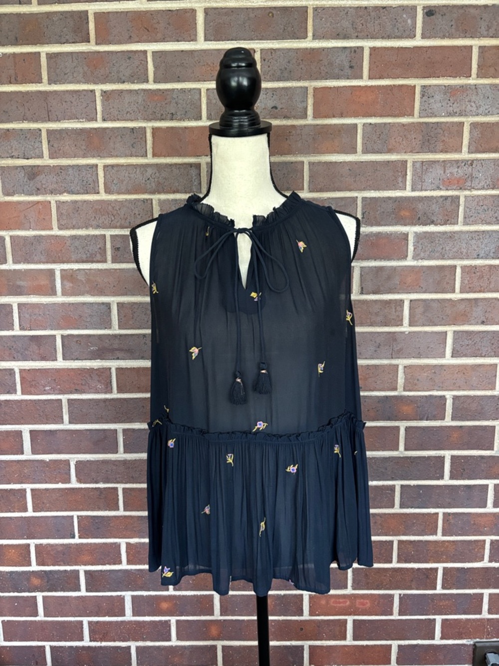 LOFT Sheer Embroidered Navy Ruffled Hem Peplum Halter Top Sz L Gorgeous
